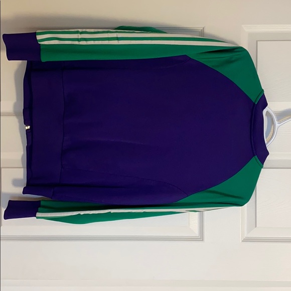 SIZE XL adidas sweater! Very well taken care of :) - Picture 3 of 4